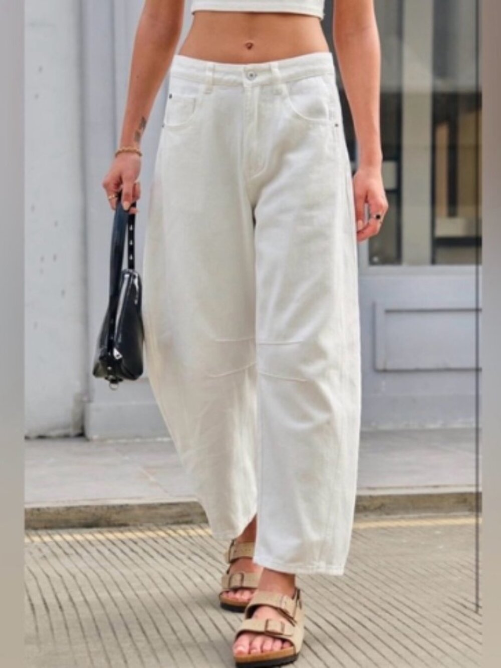 NWOT High-Waist Wide Leg White Barrel Jeans.